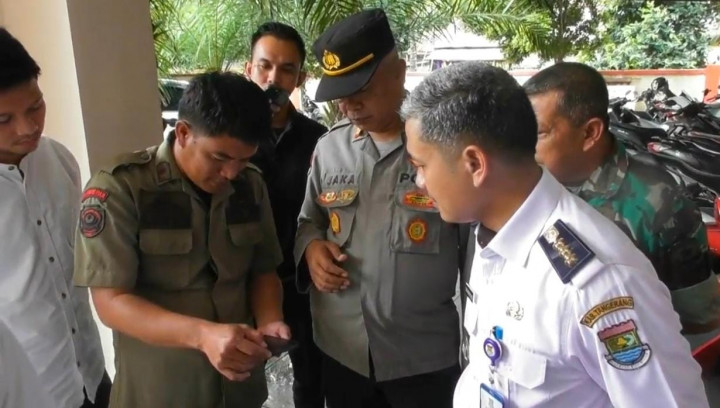 ASN hingga Honorer di Kantor Kecamatan Tigaraksa Tangerang Kedapatan Main Judi Daring