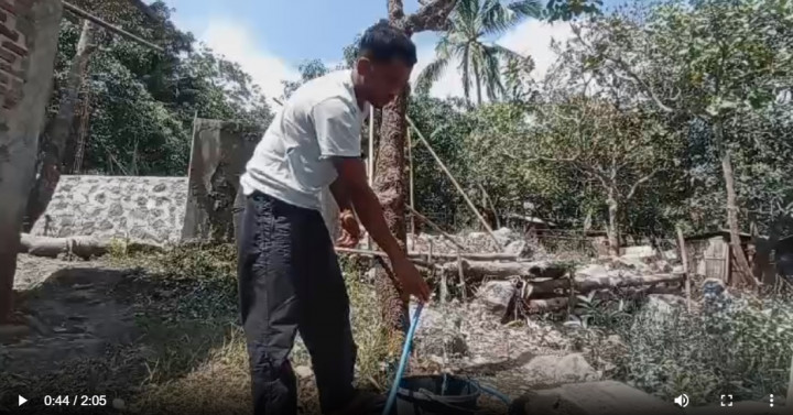 Warga Sikka Terpaksa Konsumsi Air dan Sayuran Bercampur Debu Abu Vulkanik