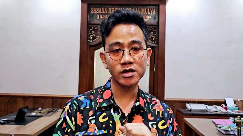 Gibran Ikut Heru Tinjau Proyek Revitalisasi Kali Semongol, Ini Respons Gerindra