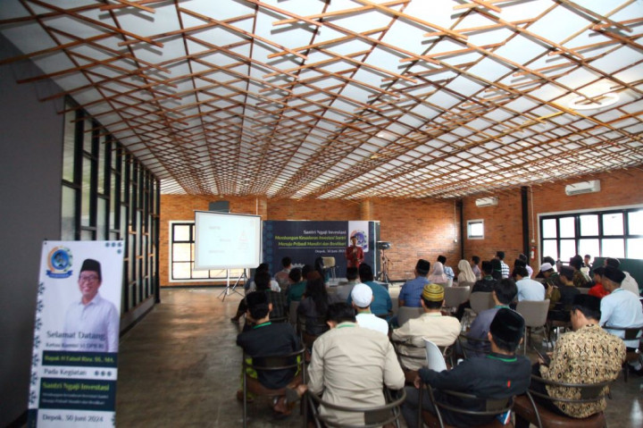 Santri Diajak Melek Investasi