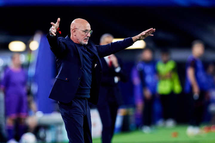 De La Fuente Puas dengan Perkembangan Spanyol