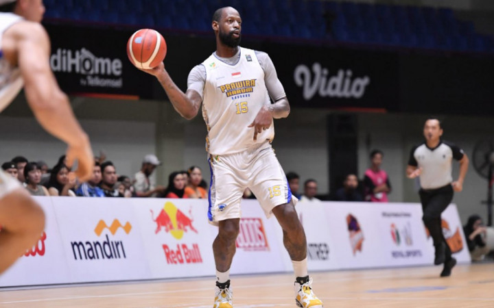 Prawira Harum Bandung Pisah dengan James Gist