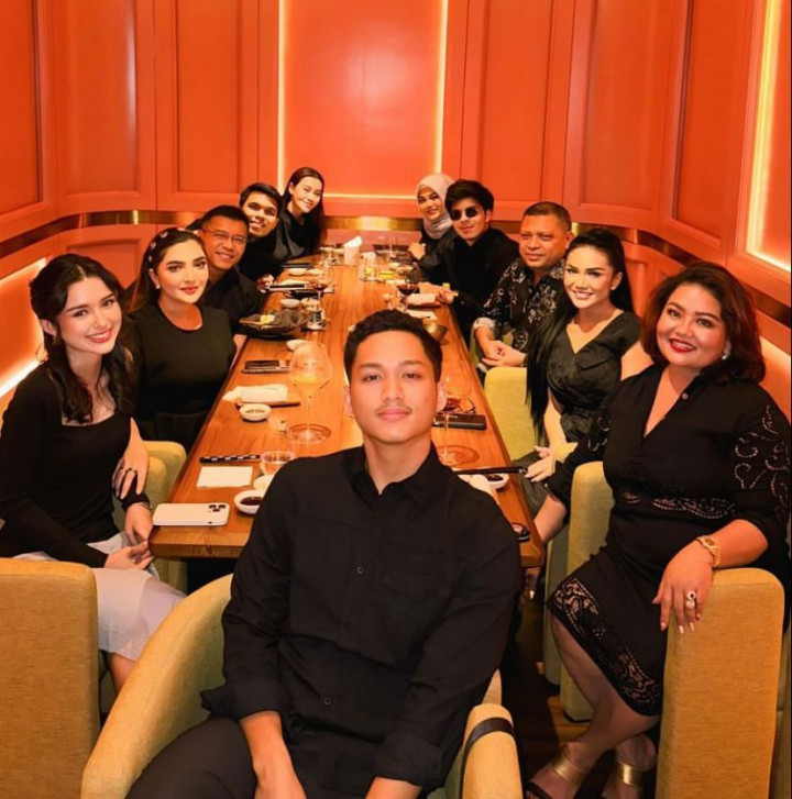 Krisdayanti Bocorkan Waktu Pernikahan Azriel Hermansyah dan Sarah Menzel