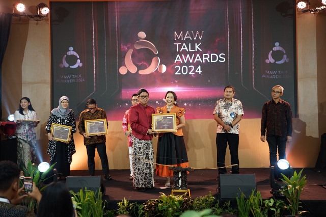 Fardila Astari terima penghargaan bergengsi sebagai Tokoh PR Berpengaruh dari MAW Talk tahun 2024. (Foto: Dok. Istimewa)