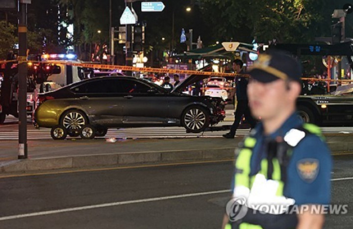 Mobil Tabrak Pejalan Kaki di Seoul, 9 Orang Tewas