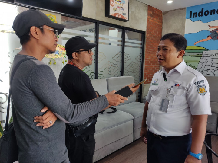 PT KAI Sebut Mobil Damkar Indramayu Tertabrak karena Terobos Pintu Perlintasan