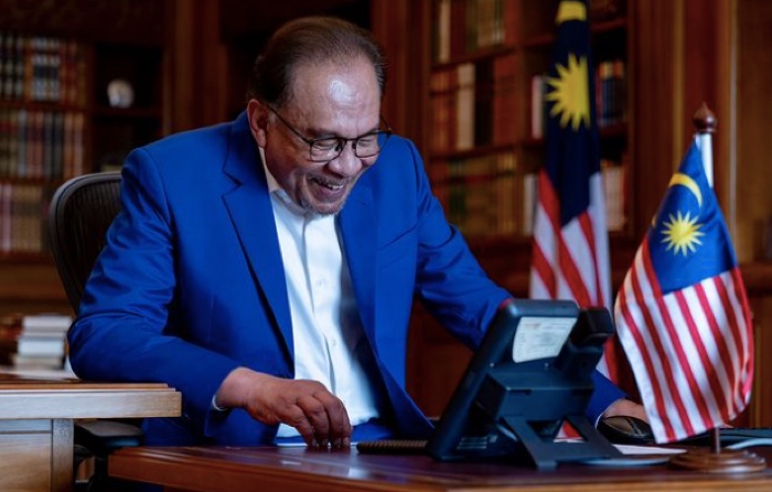 <i>Bestie</i>, Anwar Ibrahim Ucapkan Lekas Sembuh ke Prabowo