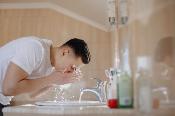 5 Skincare yang Digunakan untuk Pria