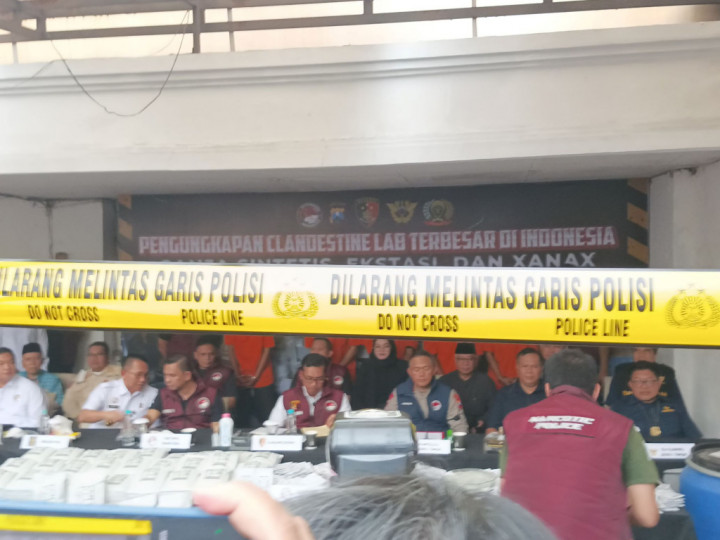 Pabrik Narkoba di Malang Pasarkan Produknya Lewat Medsos