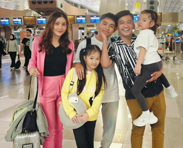 Cerai, Sarwendah dan Ruben Onsu Bagikan Foto Bersama Lagi