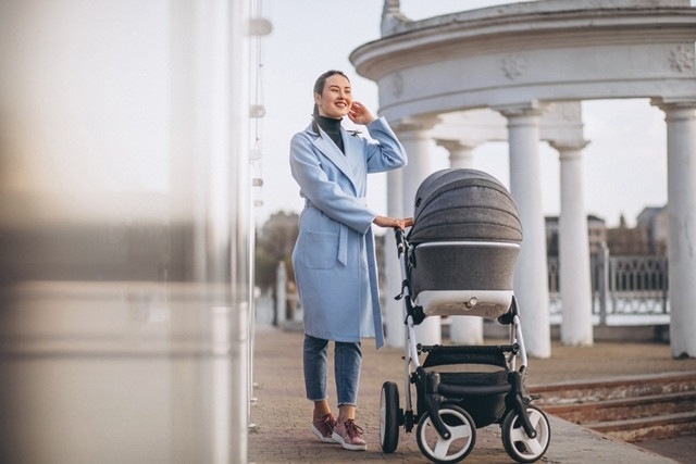 Simak cara pilih stroller untuk si kecil.  (Foto: Ilustrasi/Dok. Freepik.com)