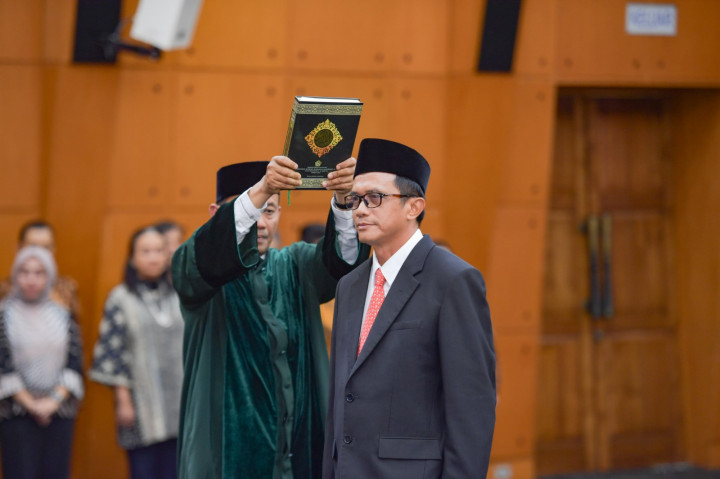 Dekan FK Unair Dipecat, Dirjen Dikti 'Sentil' Rektor Soal Kebebasan Mimbar Akademik