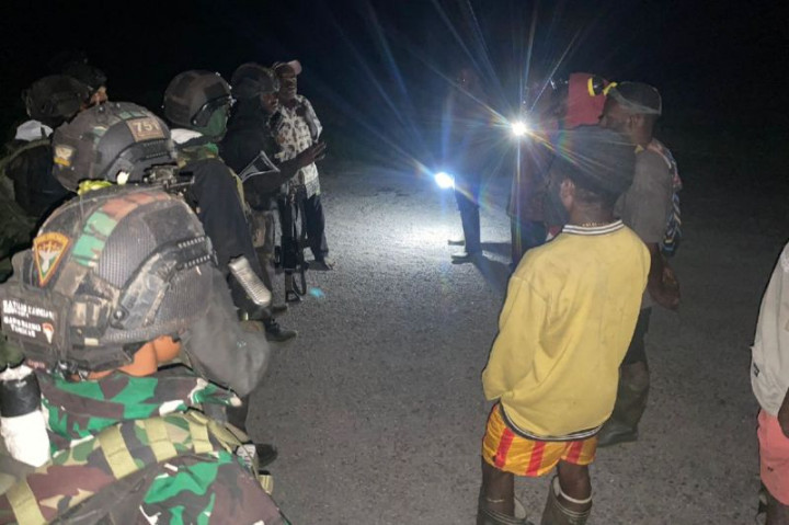 Sempat Dikuasai OPM, TNI Ambil Kembali Lapangan Terbang Agandugume