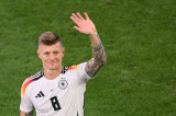 Toni Kroos Resmi Gantung Sepatu