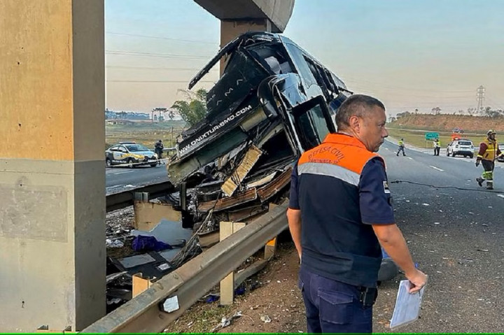 Bus Pariwisata Tabrak Pilar Beton di Brasil, 10 Orang Tewas 42 Terluka
