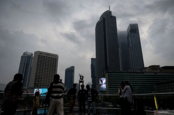 Warga Jakarta Diminta Waspada Bencana Hidrometeorologi saat cuaca ekstrem