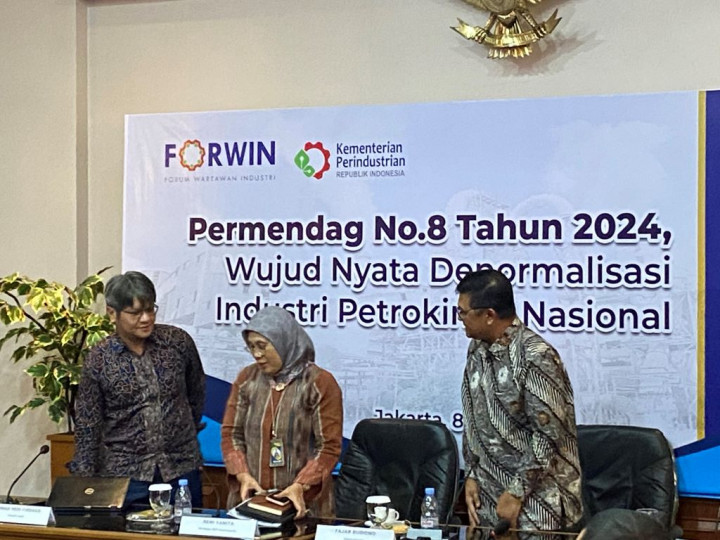 Asosiasi Khawatir <i>Packaging</i> Program Makan Siang Gratis <i>Nggak</i> Pakai Plastik Lokal