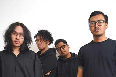 Monday Manda Rilis Single 