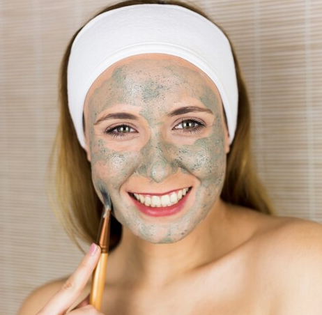 Hilangkan Komedo dengan 3 Cara Membuat Strip Pori di Rumah