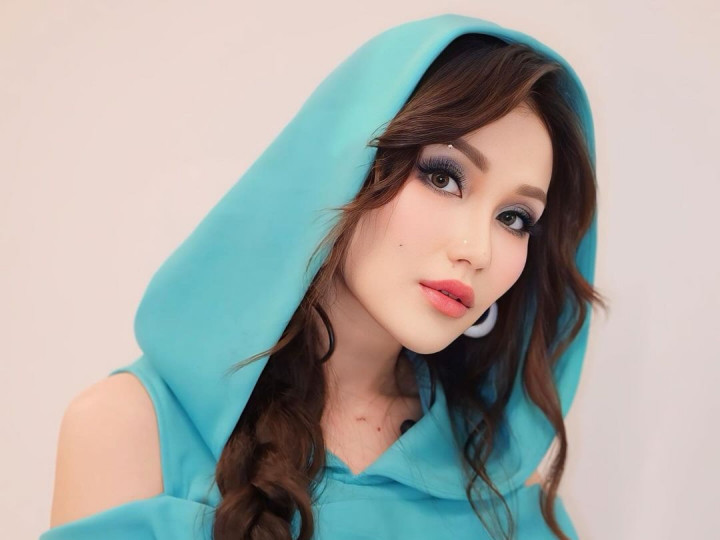 Gagal Nikah Dua Kali, Sikap Ayu Ting Ting Tuai Pujian Sahabat