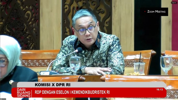 Legislator Nilai Kemendikbudristek Absen Tangani Masalah PPDB 2024