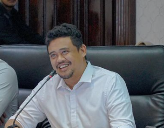 Jokowi Sebut Ketum Parpol Pintar Pilih Bobby di Pilgub Sumut 2024