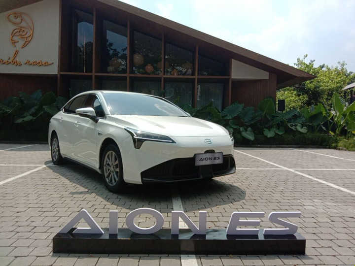 AION ES Masih Unggulkan Magazine Battery, Harga Di Bawah Rp 400 Juta