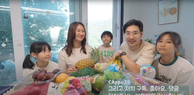 Intip Keseruan Belanja Bulanan Kimbab Family, Salah Satunya Buah Favorit Khas Indonesia