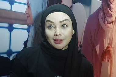 Masih Ingat Presenter Terry Putri? Kini jadi Kurir Makanan di Amerika