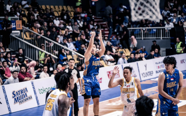 IBL Playoffs: Satria Muda Redam Kesatria Bengawan Solo pada Game 1