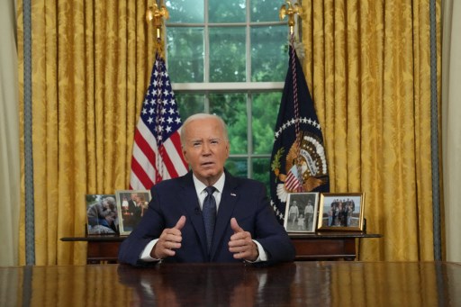 Biden Minta Rakyat AS Tetap Tenang Usai Penembakan Trump