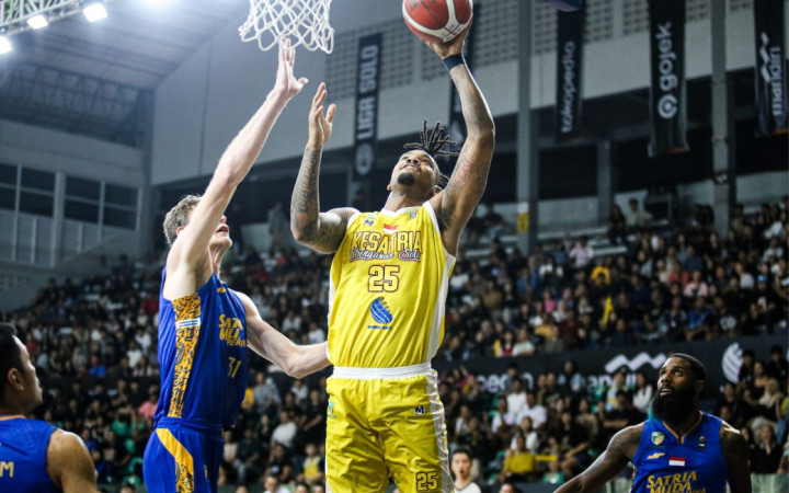 IBL Playoff: Kesatria Bengawan Solo Paksa Satria Muda Pertamina Jakarta Mainkan Game 3