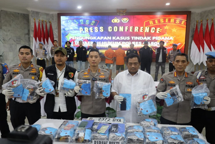 2 Pria Sembunyikan 30 Kg Sabu di Mobil Ditangkap di Pelabuhan Merak