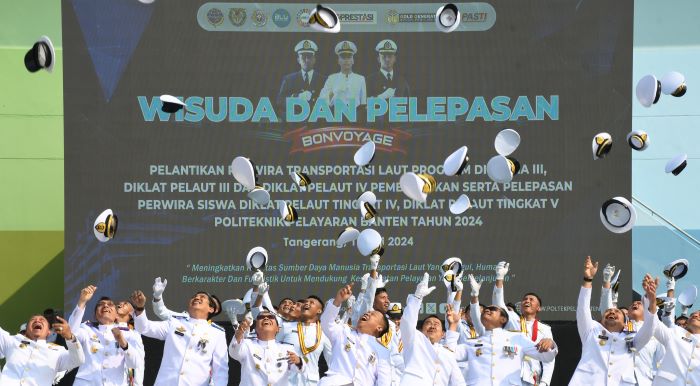 Lulusan Poltekpel Banten Diminta Tingkatkan Kompetensi Bersaing di Kancah Internasional