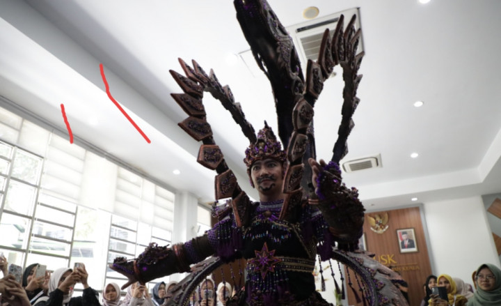 Tingkatkan Kreativitas, Amanah Bimbing Anak Muda Aceh Buat Kostum Karnaval