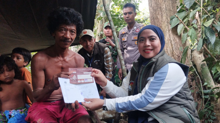 Jelang Pilkada 2024, KPU Lakukan Coklit ke Suku Anak Dalam