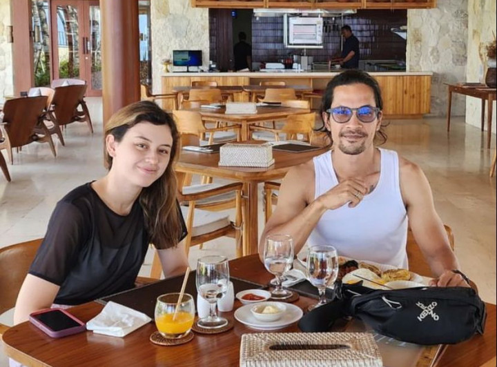 Kimberly Ryder Laporkan Suami ke Polisi