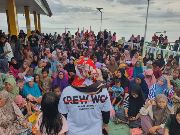 Emak-Emak di Kolaka Deklarasi Dukung Wa ODe Nurhayati Maju di Pilgub Sultra