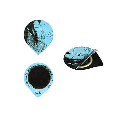 Enola Band Shoegaze Asal Surabaya Rilis <i>Merchandise</i> Kondom