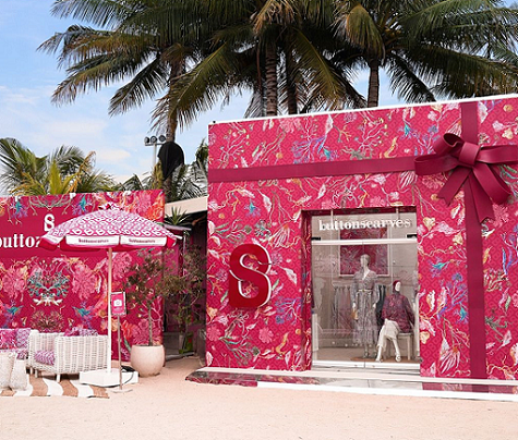Buttonscraves Pop Up Store di kawasan Land’s End, Pantai Indah Kapuk 2, Jakarta. (Foto: Dok. Instagram/@buttonscarves)