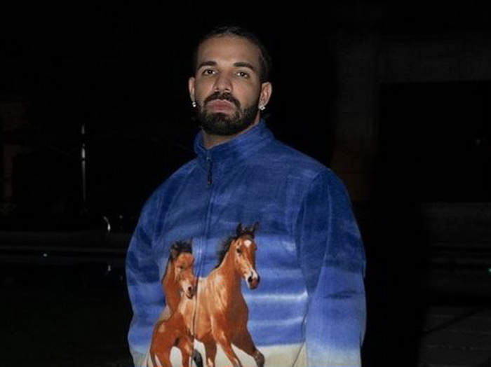 Rumah Mewah Drake Kebanjiran