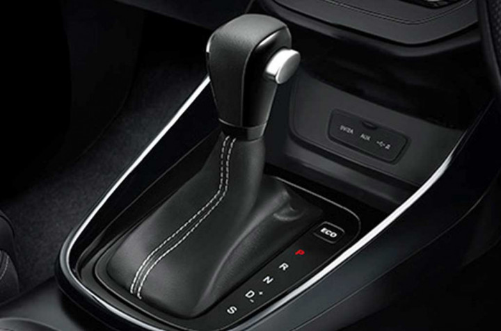 Sebelum Mengemudi, Yuk Kenali Arti Kode Huruf dan Angka pada Persneling Mobil Matic