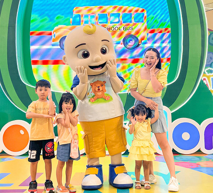 Serunya Bertemu dan Aktivitas Bareng JJ Cocomelon di Surabaya