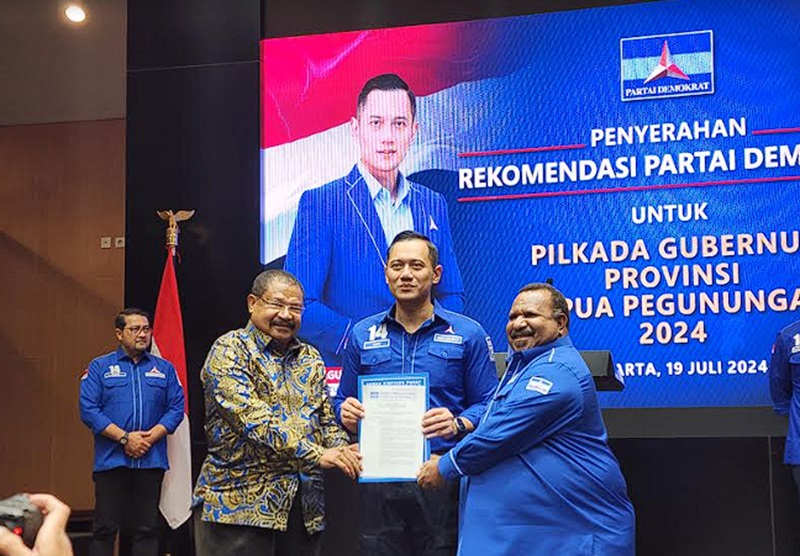 Demokrat Resmi Usung  John Tabo dan Ones Pahabol di Pilgub Papua Pegunungan