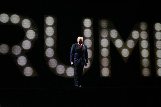 Foto Terpopule: Trump Terima Pencalonan sebagai Capres hingga MU Rekrut Leny Yoro