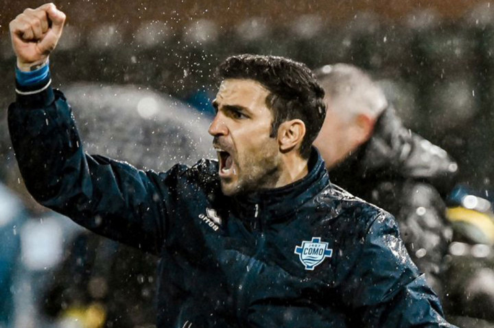 Cesc Fabregas Resmi Tukangi Como 1907