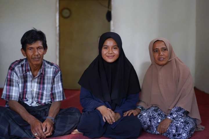 Lolos SNBP di UGM dan Raih UKT Rp 0, Ini Kisah Syifa Anak Buruh Tani Sumbar