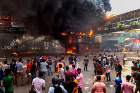 Ratusan WNI di Bangladesh Aman, KBRI Dhaka Siapkan Rencana Kontingensi