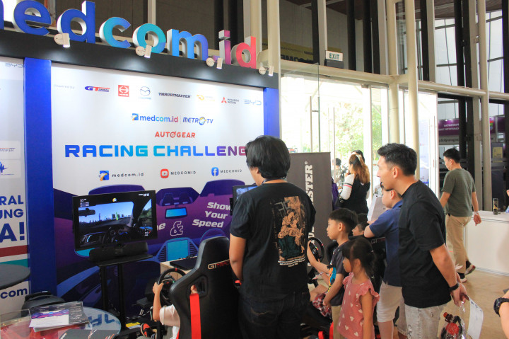 Booth 'Medcom Racing Challenge' Diserbu Pengunjung GIIAS