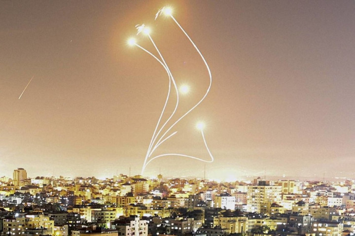 Israel Tembak Rudal yang Diluncurkan dari Yaman usai Serang Houthi